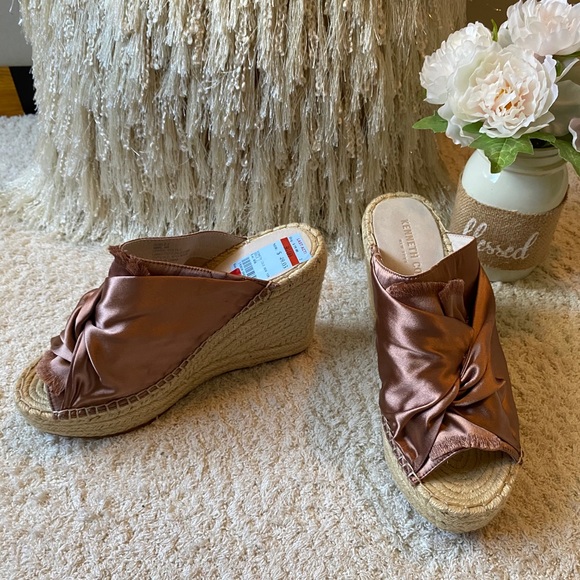 Wedge heel - Picture 3 of 6